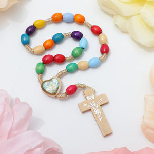 Vente en gros de bracelets de prière musulmans islamiques en perles de bois unisexes, chapelet noué avec croix Jésus, bijoux religieux - Product Image 2