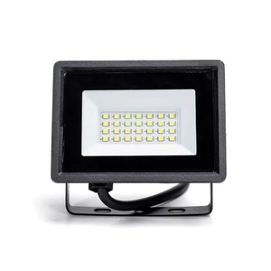 Lampe LED de focalisation 20W, 1650lm, 6500K, IP65, idéale pour l'éclairage ponctuel en extérieur et dans les zones industrielles. - Product Image 1