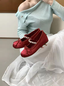 Zapatos de Tacón Bajo de Cuero con Diseño Calado, Cómodos, con Punta en Pico, Impermeables, Aptos para Hombres y Mujeres - Product Image 4