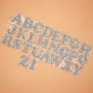 Migliore qualità sparkle crystal stones patch logo nome personalizzato e lettera hot fix strass trasferimenti di calore per abbigliamento - Product Image 4