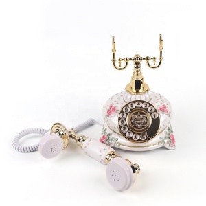 Téléphone <span class=keywords><strong>Livre</strong></span> d'Or <span class=keywords><strong>Audio</strong></span> Vintage Cheeta 8306 Blanc Fleur avec Enregistrement Rotatif <span class=keywords><strong>Dor</strong></span>é pour Mariage - Product Image 3