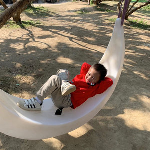 Sedia a Dondolo Illuminata a LED a Forma di Mezzaluna, Impermeabile, Arredo da <span class=keywords><strong>Esterno</strong></span> per Bambini e <span class=keywords><strong>Adulti</strong></span>, <span class=keywords><strong>Altalena</strong></span> Luminosa in Plastica per Patio - Product Image 1