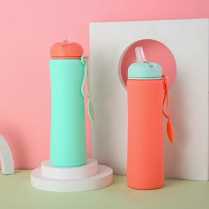 Vente en gros de gobelets pliables en silicone résistants aux hautes températures, bouteille d'eau portable, sport, randonnée en plein air, logo personnalisé - Product Image 1