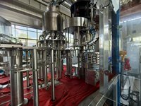 Ligne de production automatique de jus de fruits, mélangeur de remplissage à chaud, échangeur de chaleur, stérilisateur tubulaire UHT, pasteurisateur, emballage, 3000BPH