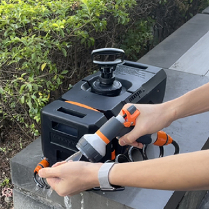 <span class=keywords><strong>Pompe</strong></span> à air <span class=keywords><strong>manuelle</strong></span> portable avec réservoir d'<span class=keywords><strong>eau</strong></span> pressurisé de 24 L et douchette pour le <span class=keywords><strong>camping</strong></span> et les pique-niques - Product Image 3