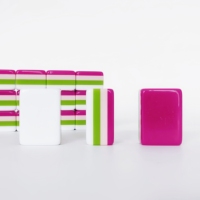 Ensemble de 4 supports de mahjong verts de 18 pouces de haute qualité avec poussoir, portables et écologiques, design luxueux et durable pour les tuiles de mahjong