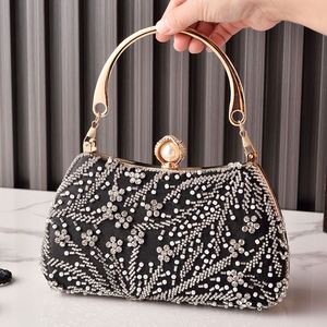 Sacs à main tendance Nouveaux sacs à main pour jeunes femmes Petits sacs à chaîne en diamant Design populaire Sacs à main pour femmes - Product Image 3