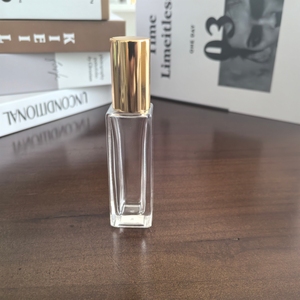 15Ml & 30Ml Vuông Chai Nước Hoa Thủy Tinh Với Vít <span class=keywords><strong>Cap</strong></span> Trong Suốt Rỗng Mỹ Phẩm Hương Thơm Refill Logo Có Thể In Phun Chai - Product Image 6
