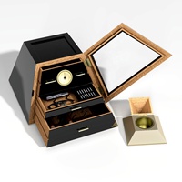 Venta Directa de Fábrica: Cenicero/Humidor de Cigarros de Madera de Cedro con Diseño Piramidal Creativo, Estilo Americano, Acabado Esmerilado para Almacenamiento