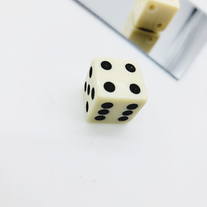 King Magic Dice Illusion - Juguetes, Espectáculos de Magia de Cerca, Desfiles de Talentos y Actuaciones Interactivas - Product Image 3