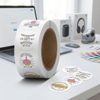 Impression de rouleaux d'étiquettes adhésives personnalisées, autocollants imperméables avec logo d'entreprise pour l'emballage de produits et la marque