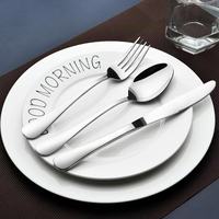 Ensemble de couverts réutilisables modernes en acier inoxydable pour l'exportation, comprenant couteau à steak élégant, fourchette et cuillère, vente en gros