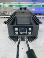 80W RGBW LED Par Light Zoom Spotlights pour Clubs-Color Beam Spot Wash Lighting