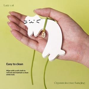 ที่ห้อยปรับอากาศรูปแมวน่ารัก กลิ่นหอมติดทนนาน ใช้ได้ทั้งในรถ บ้าน ตู้เสื้อผ้า ดีไซน์ทันสมัย - Product Image 1