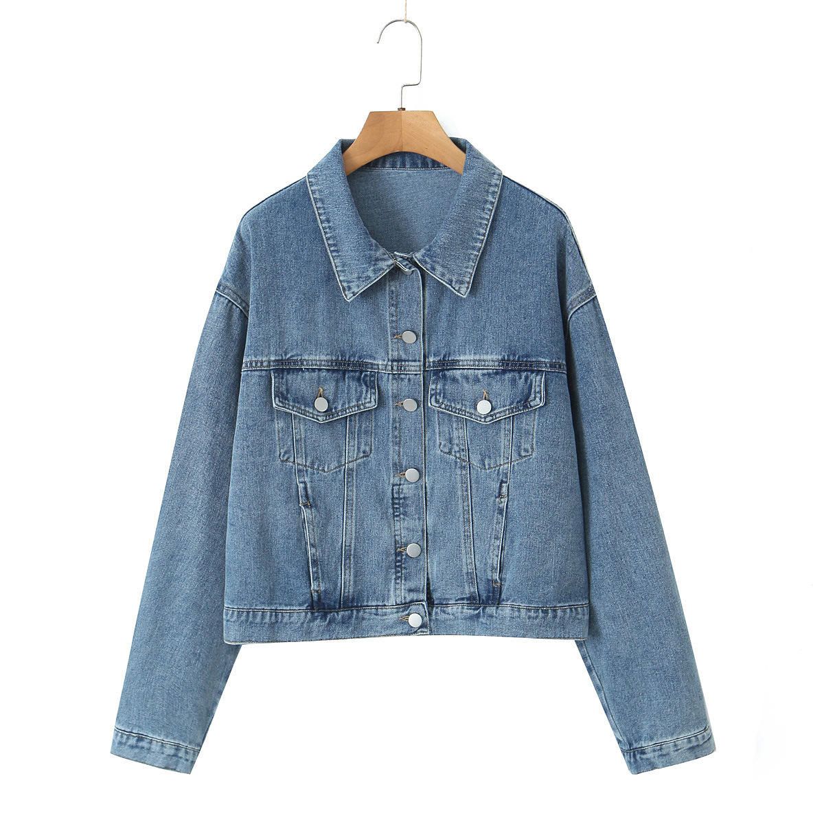เสื้อแจ็คเก็ตยีนส์สีฟ้าอ่อน