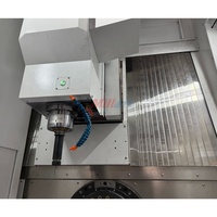 Centre d'usinage CNC à grande vitesse 5 axes CMC-550B Taiwan avec fraiseuse verticale automatique à table rotative pour le métal