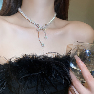 Collier Papillon en Perles Style Français Inspiré de François, Chaîne Délicate pour Clavicule, Bijou Haut de Gamme Élégant et Tendance - Product Image 6