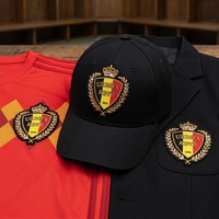 Badge personnalisé 3D tissé à sequins pour uniforme de football, patch pour logo de club sportif, maillot, chapeau, étiquette brodée, badges thermocollants
