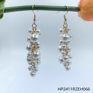 Pendientes colgantes de acero inoxidable a la moda para mujer, joyería elegante de perlas como Idea de regalo para accesorios de atuendo de fiesta - Product Image 1