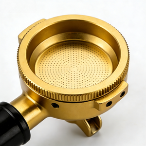 Cabezal de Grupo de Espresso de Aluminio Anodizado Dorado Personalizable, Fabricado con CNC de Grado Alimenticio para una Distribución Uniforme del Agua - Product Image 2