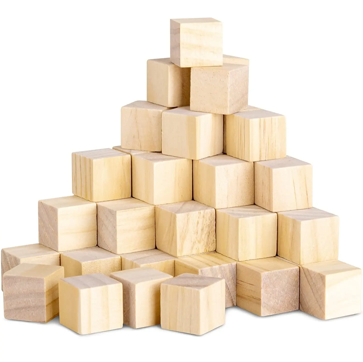 Les blocs de bois massif vierges naturels sont utilisés dans la fabrication de puzzles et les projets de bricolage pour les boîtes à blocs en bois non polies