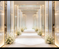 Décoration d'allée de cérémonie de mariage : Panneau de sol en acrylique miroir argenté réfléchissant pour scène de mariage