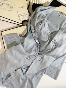 Set di <span class=keywords><strong>pigiami</strong></span> <span class=keywords><strong>in</strong></span> raso ricamato regolare di base su misura 2 pezzi <span class=keywords><strong>pigiami</strong></span> <span class=keywords><strong>in</strong></span> bianco di <span class=keywords><strong>seta</strong></span> <span class=keywords><strong>da</strong></span> <span class=keywords><strong>donna</strong></span> Set <span class=keywords><strong>pigiami</strong></span> <span class=keywords><strong>in</strong></span> raso - Product Image 2