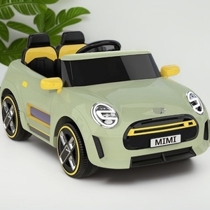 Uzaktan Kumandalı, Işıklı ve Müzikli Çocuklar İçin Elektrikli Araba/Oyuncak Araba - Product Image 5