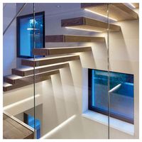 Prima Premium Edelstahl-Holz Gerade Treppe mit Doppelwange und Glasgeländer für Büro, Hotel und Gewerbe