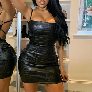 <span class=keywords><strong>Abbigliamento</strong></span> Estivo Femminile <span class=keywords><strong>per</strong></span> Discoteca e Feste, Abiti Mini <span class=keywords><strong>Sexy</strong></span> in Pelle PU con Schiena Scoperta <span class=keywords><strong>per</strong></span> Donne - Product Image 2