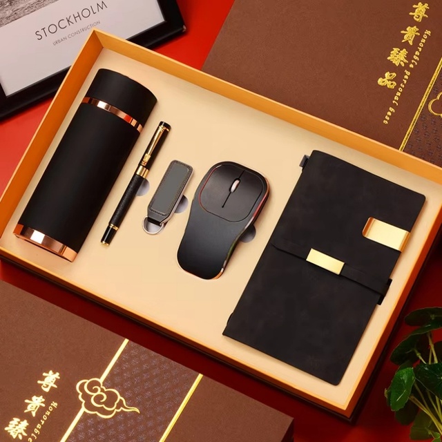 Practical Business Gift Set Featuring Gifts Notebook and Pen Set Promotional & Business Gifts Set for Graduation Season