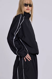 Conjunto Deportivo de Invierno para Mujer, Estilo Urbano, Corte Holgado, Franja Lateral, Tejido de Poliéster de Secado Rápido, Cuello Alto - Product Image 4