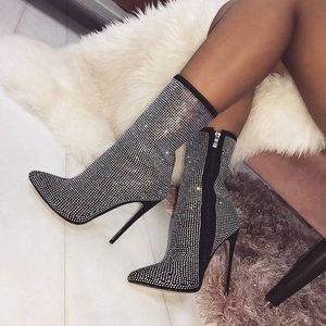 Botines de Mujer Tallas Grandes 35-42 con Tacón Alto y Pedrería, Botas de Moto Sexys con Cremallera y Punta para Mujer 2025 - Product Image 1