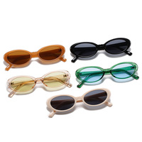 Lunettes de soleil ovales pour femmes en gros, monture en PC, verres dégradés, lunettes de mode, protection UV400, logo personnalisé disponible