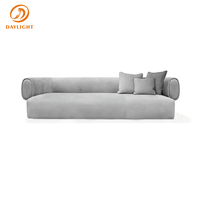Luxuriöses Beige Echtleder-Sofa-Set Quadratische Kissen Anpassbares Italienisches Light-Luxury-Design für Moderne Wohnzimmermöbel