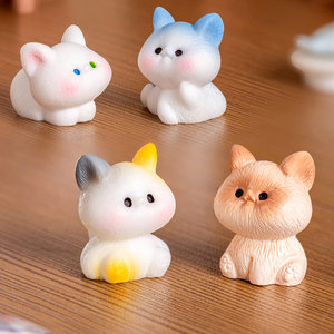 Mini chaton écologique en résine Figurine mignon bricolage ornement de noël pour bureau ou modèle de voiture Technique de peinture - Product Image 4