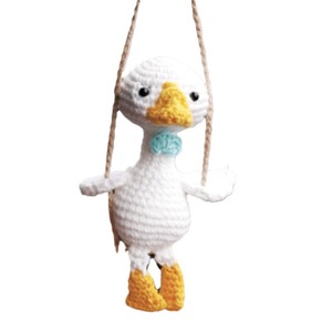 Pendentif de voiture en crochet secret en forme de canard blanc avec chapeau pour décoration intérieure - Product Image 3