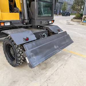XE85WG PRO Excavatrice sur pneus d'occasion de 8,5 tonnes avec moteur Yuchai pour la construction routière au Moyen-Orient - Product Image 6