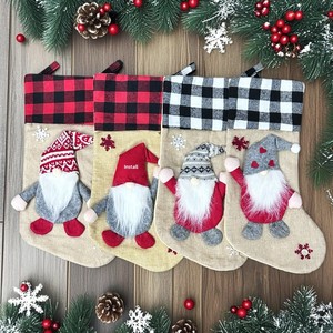Chaussette de Noël artisanale Gnome Nordique, grand sac cadeau <span class=keywords><strong>scandinave</strong></span> à carreaux Gonk pour cheminée, décoration de fête de fin d'année, vente en gros - Product Image 3