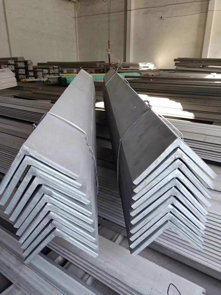 250 X 5.00 X 3.00 X 20 Angle iron supplier