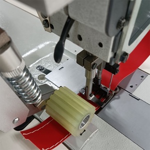 Machine à coudre industrielle à bras long à double aiguille, point <span class=keywords><strong>de</strong></span> chaînette, lit plat, pour cuir, avec grand crochet – Offre spéciale à <span class=keywords><strong>prix</strong></span> avantageux - Product Image 1