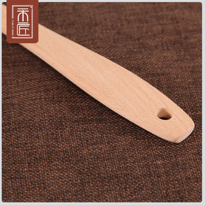 Espátula de cocina de madera con mango largo sin pintar para uso en la cocina, solo lavar a mano - Product Image 4