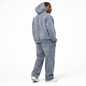 Ensemble de survêtement personnalisé pour fabricants de vêtements : survêtement de sport ample de haute qualité avec pantalon de jogging et sweat à capuche - Product Image 2