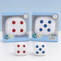 Jouet Squishy Géant en Forme de Dés, Jouets Anti-Stress, Jouets à Presser, Cadeau Nouveauté pour Enfants de 3 Ans et Plus, Boîte Individuelle Couleurs Assorties
