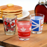 Gobelet souvenir canadien personnalisé avec impression du drapeau de la ville/province, mini-gobelets en verre, idéal pour les cadeaux de voyage et la décoration de bar