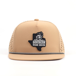 カスタム 5パネル ナイロン 防水 穴あき ドリル加工 帽子 構造化 レーザーカット キャップ - Product Image 2