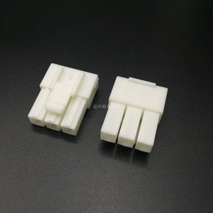 Connecteur de bande de 6,2 mm pour l'automobile, connecteur à 3 trous, coque en plastique VLP-03V - Product Image 1