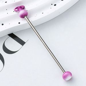 Kit de fabrication de porte-clés perlés DIY : dégradé de couleurs arc-en-ciel et breloque personnalisée, fournitures artisanales pour cadeaux et faveurs de fête - Product Image 3