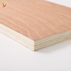 Diseño moderno Lápiz rojo Placa de madera contrachapada con cara de <span class=keywords><strong>cedro</strong></span> Núcleo de álamo Madera contrachapada comercial - Product Image 3