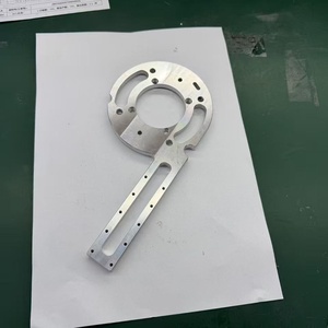Composants en aluminium usinés sur mesure par usinage CNC de précision en alliage d'aluminium, rapport qualité-prix usine 25Y, prototype rapide - Product Image 5